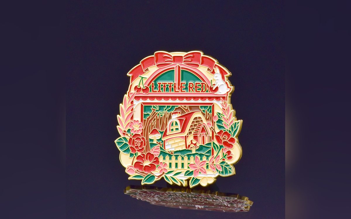 Hard enamel pin with floral cottage design